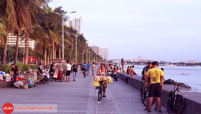 Nếm món ngon đường phố ở vịnh Manila